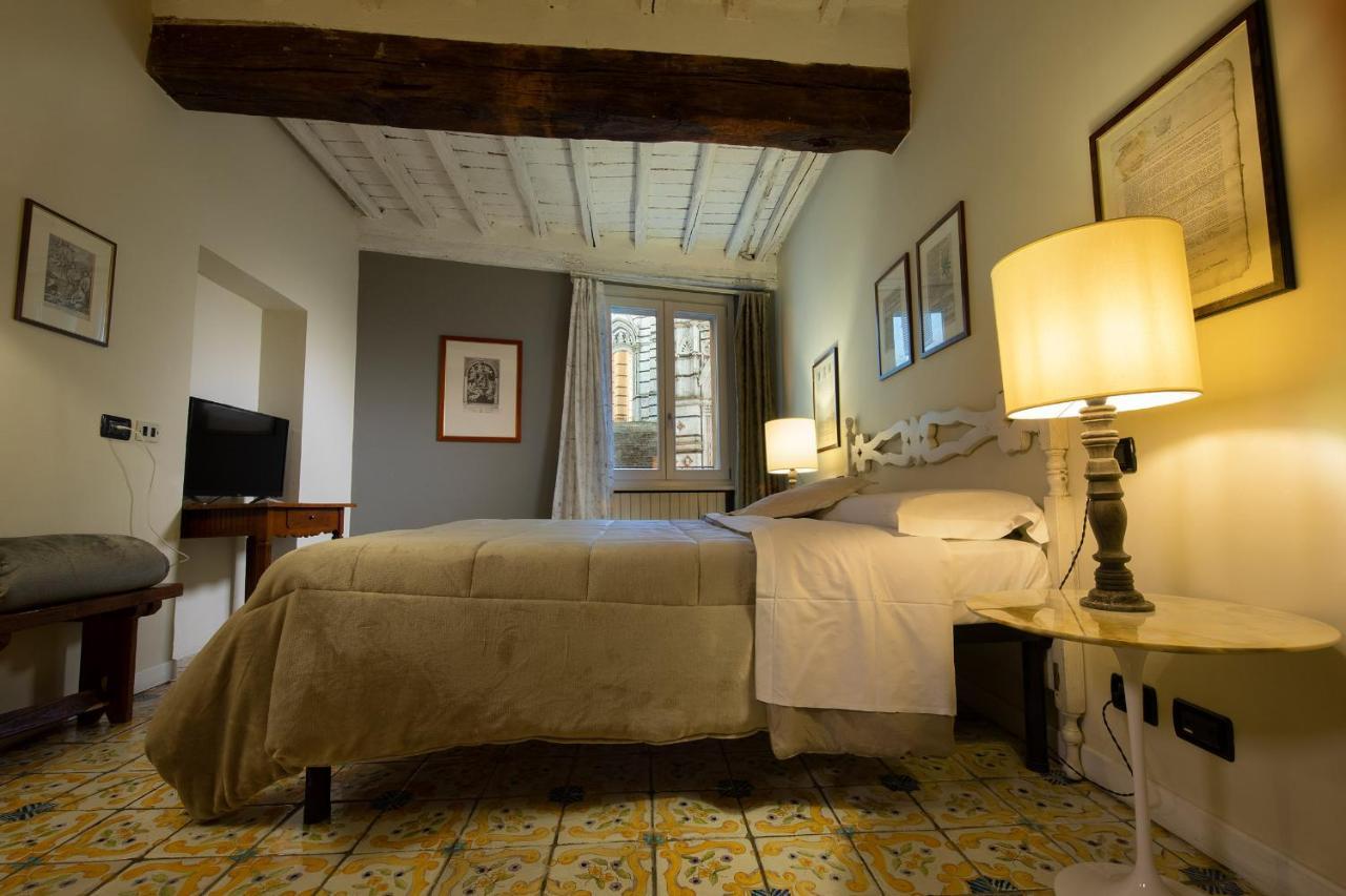 Il Battistero Siena Residenza D'Epoca Bed & Breakfast ภายนอก รูปภาพ